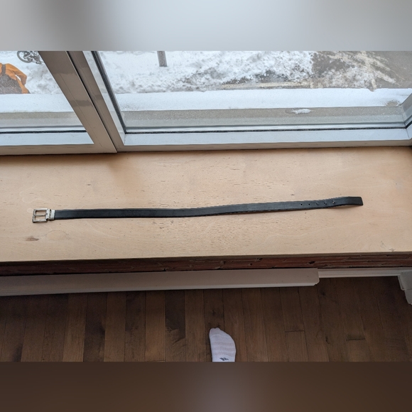 Michael Kors leather belt - Picture 3 of 3